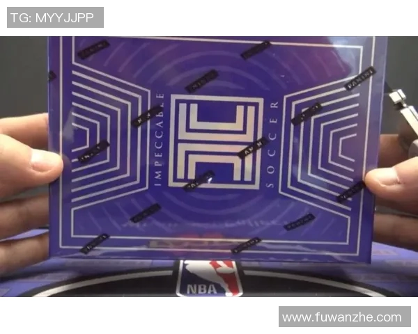 蓝色足球球星卡：揭示稀有卡片的收藏价值与市场潜力